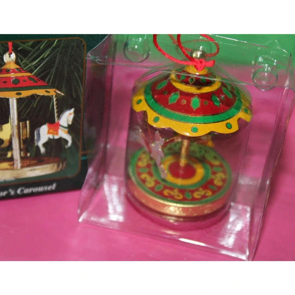 Carlton Heirloom Membership 1998 Collector's Carousel Holiday Christmas Ornament